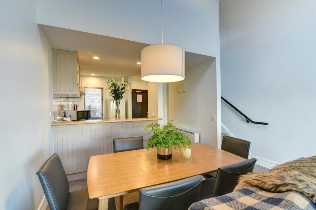 קווינסטאון Modern 3 Bedroom With Stunning Postcard Views! מראה חיצוני תמונה