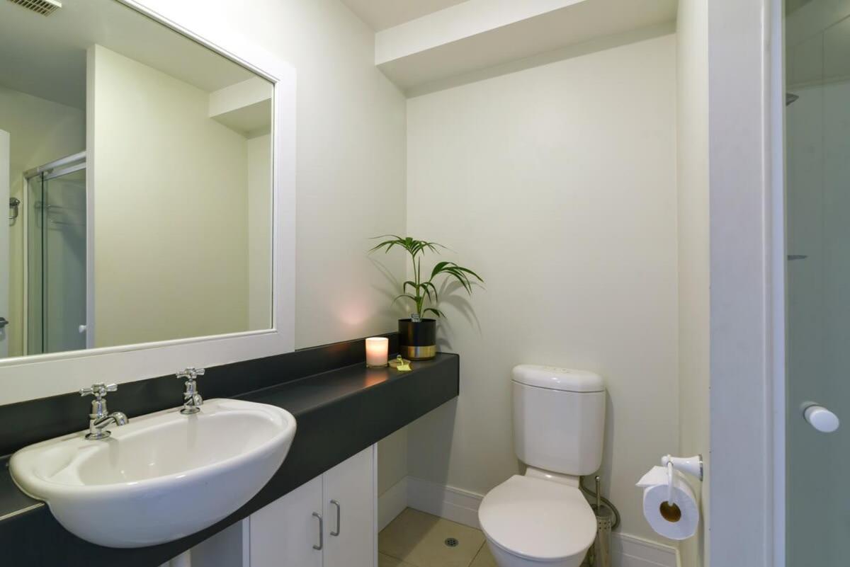 קווינסטאון Modern 3 Bedroom With Stunning Postcard Views! מראה חיצוני תמונה